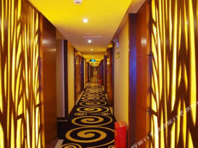 Quanming Hotel