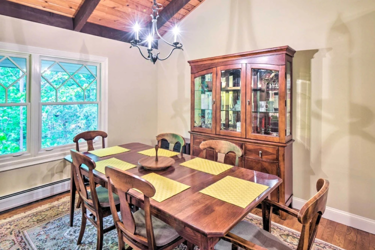 Spacious Bartlett Home w/ Fireplace + Kitchen