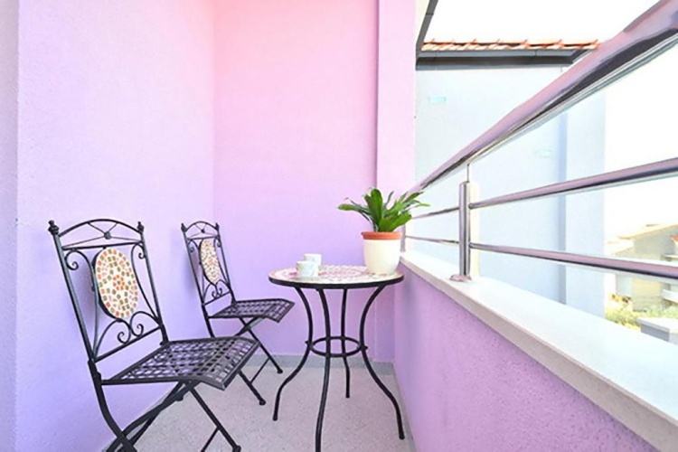 1 Bedroom Apartment with balcony and with sea view