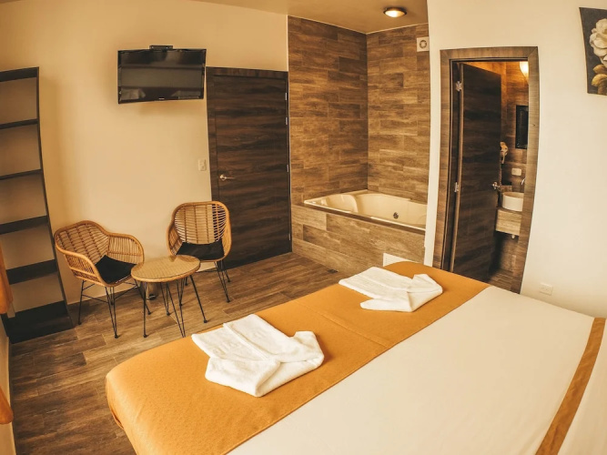 Toucan Platinum Suites Aparthotel