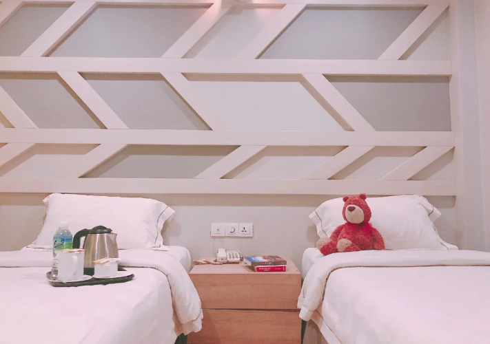 Sunshine Inn Plus