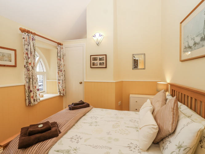 Flagstaff Cottage