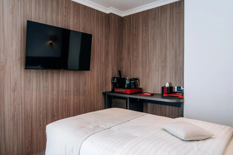 Sky Airport Hotel