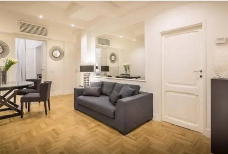 Old Town Apartment