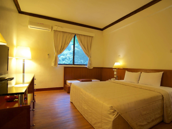 Newjhihben Hotel