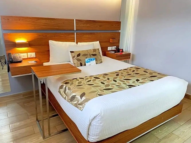 Standard Double room with city view