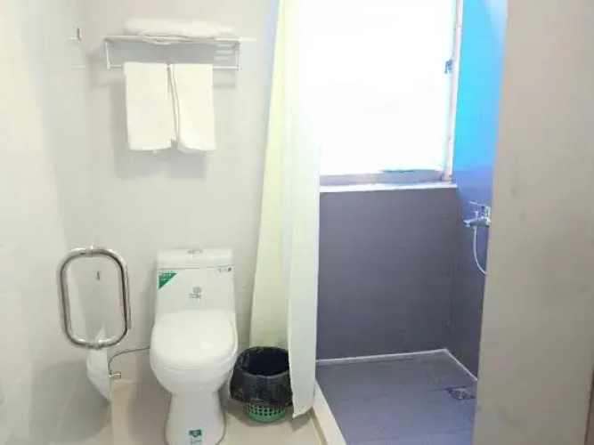 Shanghai Yifeng Select Hotel