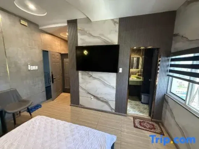 Economy room