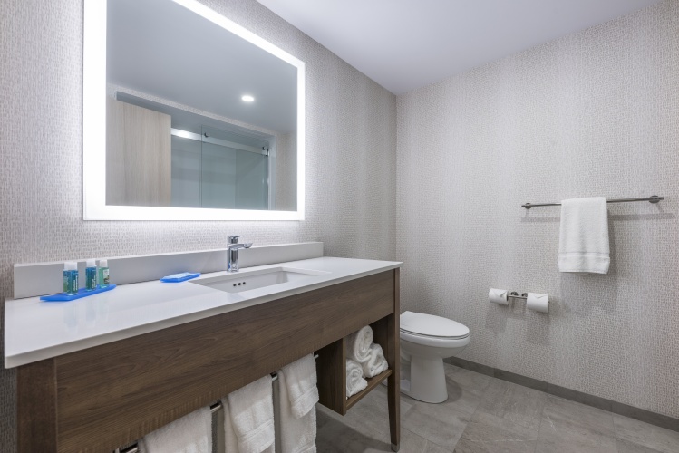 Holiday Inn Express & Suites Moncton photo 9