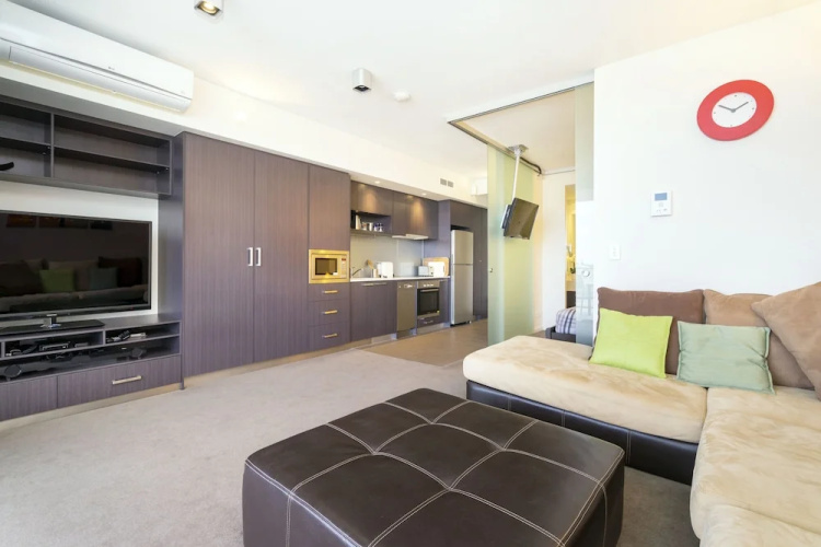 Executive Studio Inner City Apartment