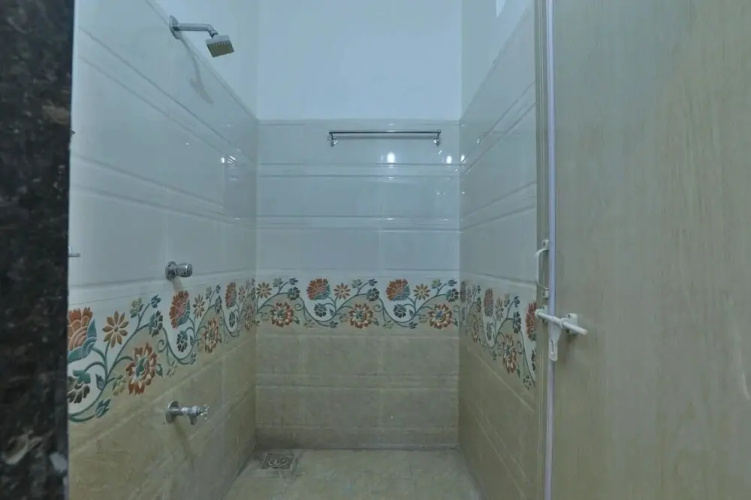 Hotel Sai Ratna