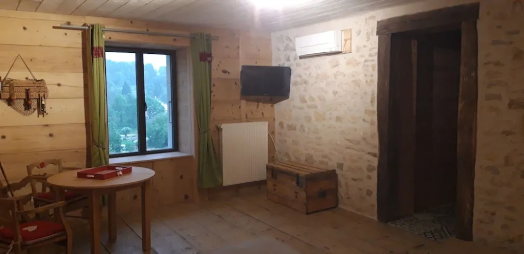 Comfort room