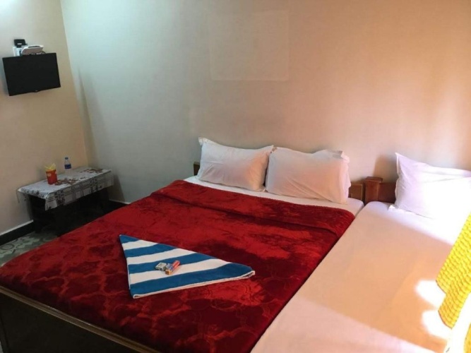 Standard Triple room