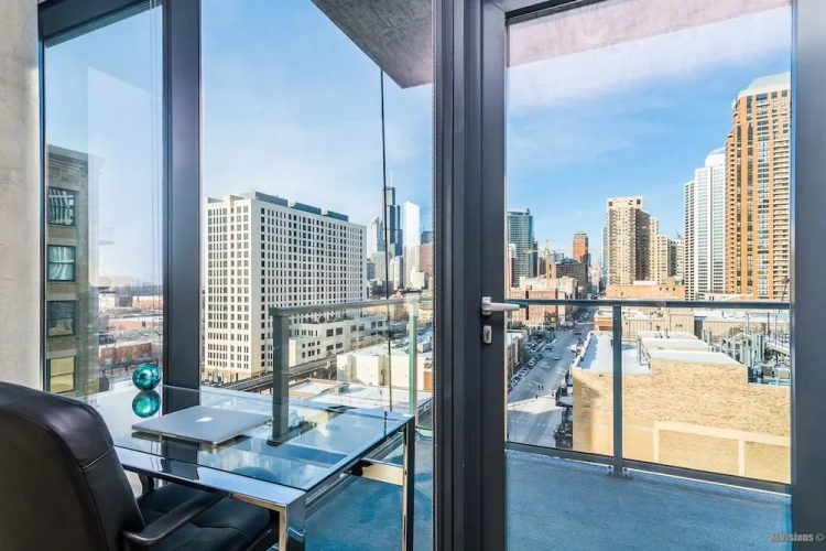 2 Bedrooms Apartment