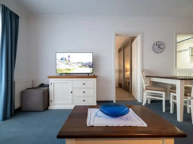 Hoppe 9 Modern Retreat