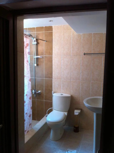 Caravan Hotel