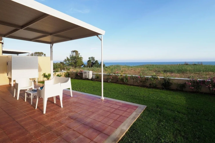2 Bedrooms Cottage
