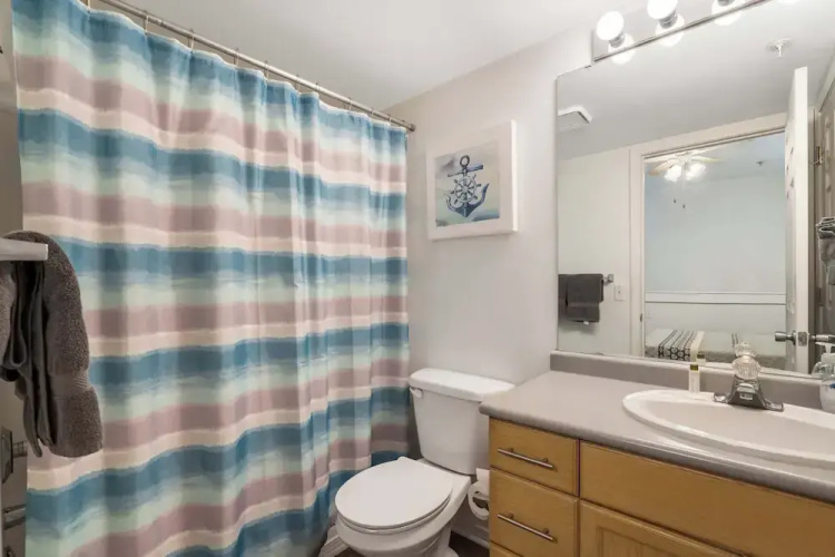 Peaceful Lakeview Escape - For 6