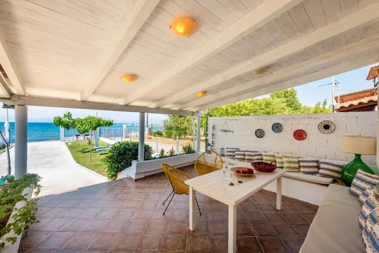 3 Bedrooms Cottage