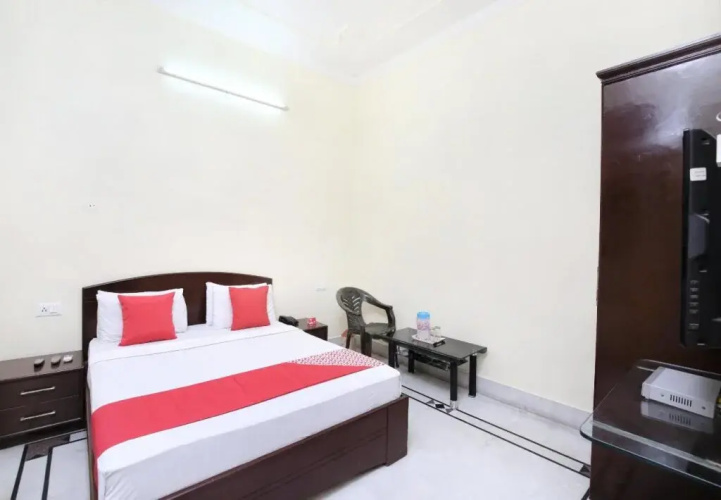 Dhingra Residency by OYO Rooms
