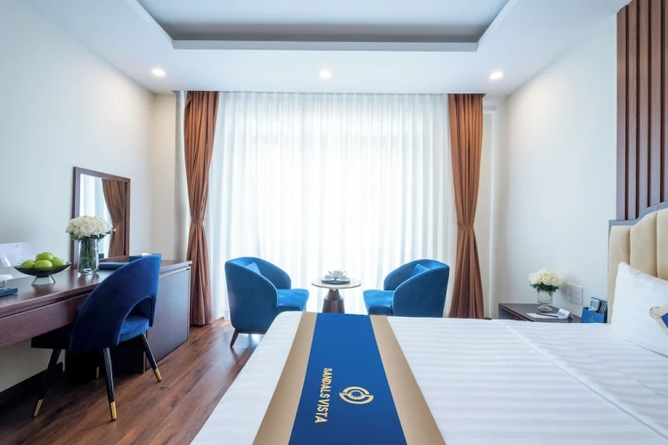 Deluxe Double room with balcony and with city view
