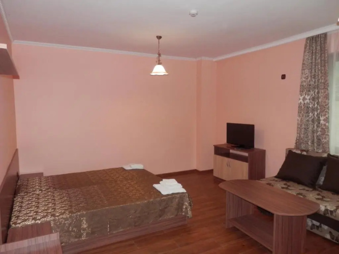 Family hotel Borovitsa
