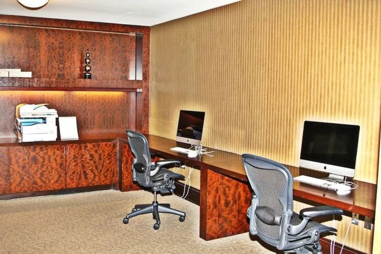 Weichert Suites at Wisconsin Place