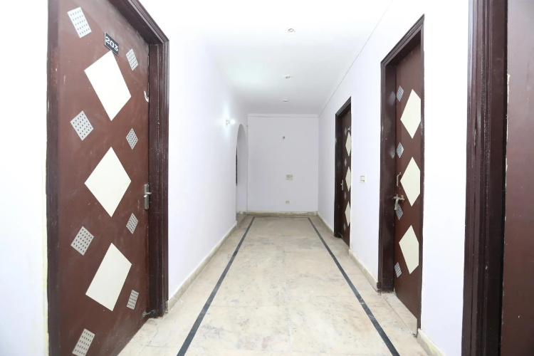OYO 40645 J P Residency