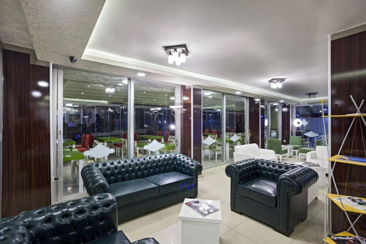 Sato Hotel Lara