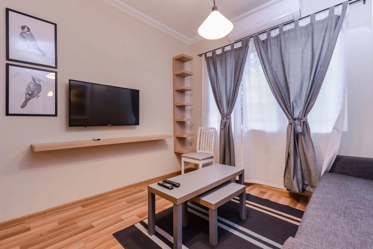 FM Premium 2-BDR Apartment - Charming Murphy Str