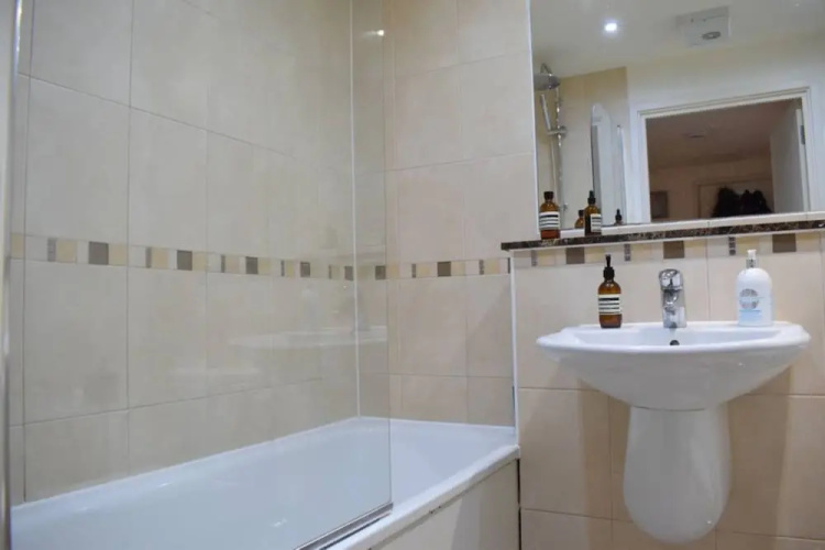 1 Bedroom Shoreditch Flat
