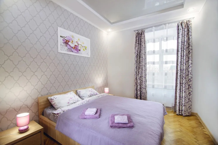 Theatrical Hostel