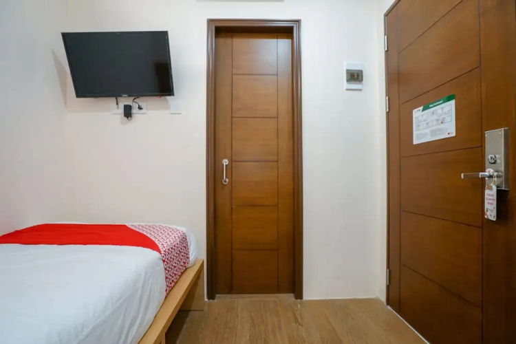 OYO 1574 U xpress Hotel
