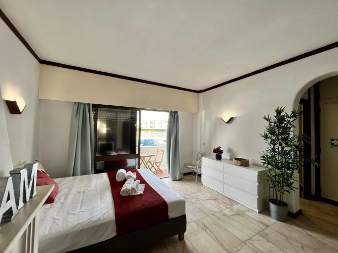Albufeira Central 3 With Pool by Homing