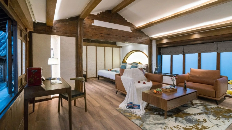Deluxe Duplex Suite