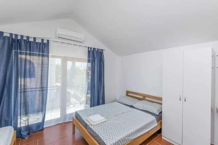 ROLI pansion i restoran Starigrad-Paklenica