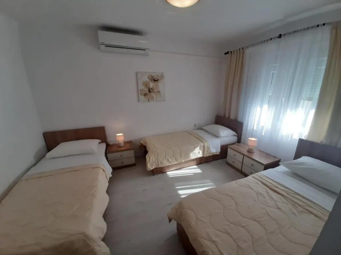 Standard Triple room with view