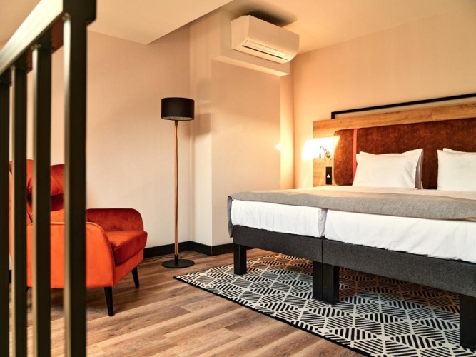 Privilege room