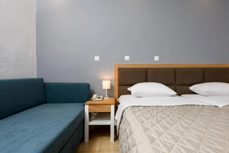 Aethria Hotel