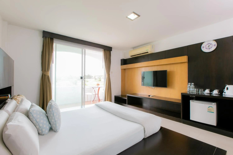 The Mercy Hotel (SHA Plus+)