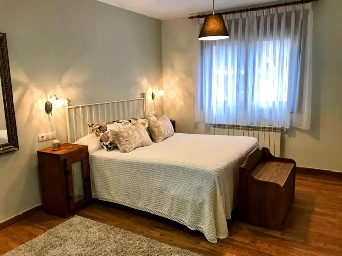 1 Bedroom Apartment with mountain view