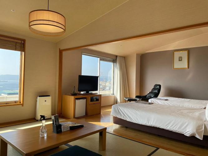Clayton Bay Hotel
