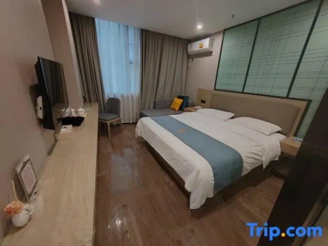 1 Bedroom Deluxe Suite