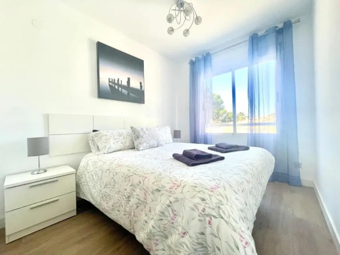 2 Bedrooms Apartment