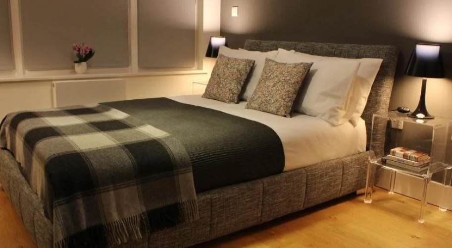 Camden Central Apartment