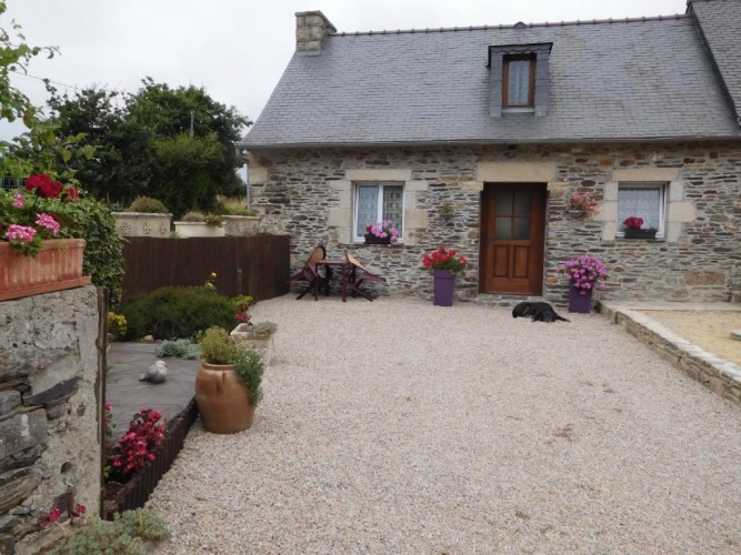 2 Bedrooms Cottage