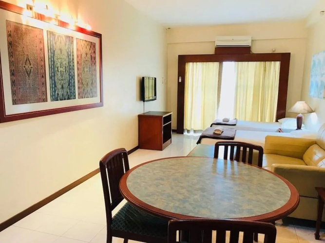 LA ClassicCo Suites