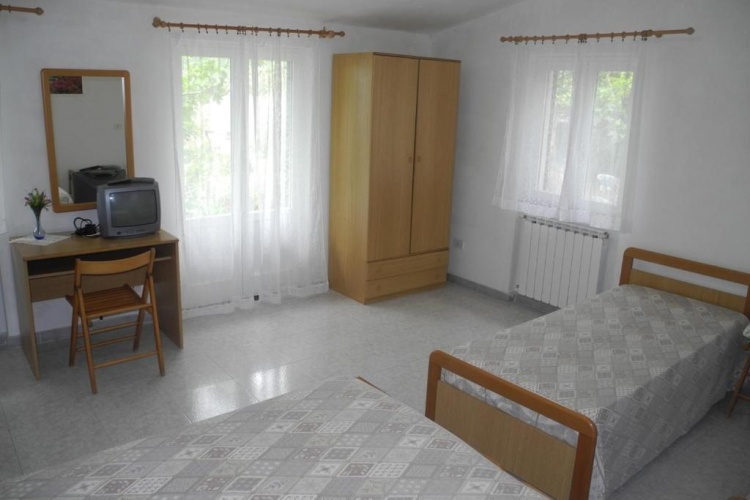 Standard Quadruple room with sea view