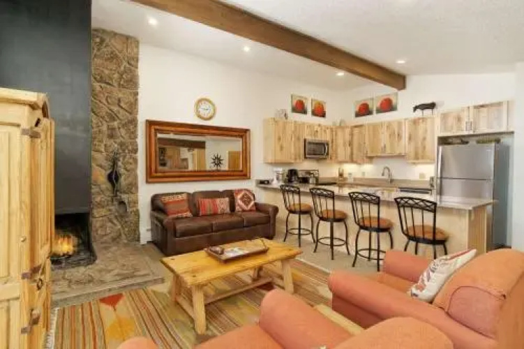 Shadowbrook 303