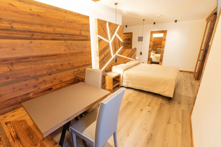 1 Bedroom Standard Quadruple Family room